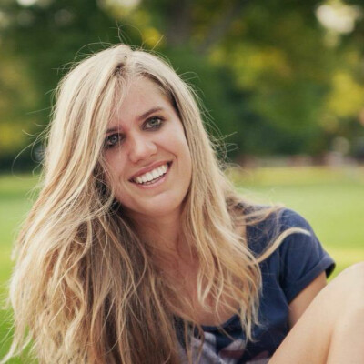 Chloé  zoekt een Appartement in Den Haag
