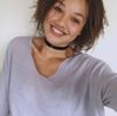 Saskia  zoekt een Studio / Appartement in Den Haag
