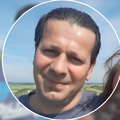 Suat zoekt een Studio in Den Haag