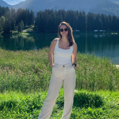 Brenna zoekt een Kamer / Studio / Appartement in Den Haag