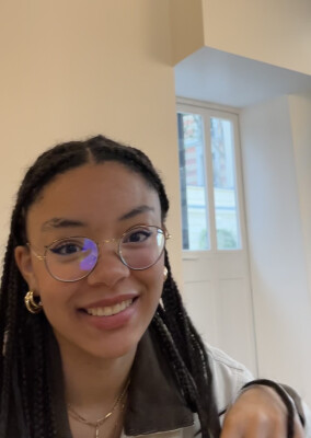 Hannah zoekt een Kamer / Studio in Den Haag