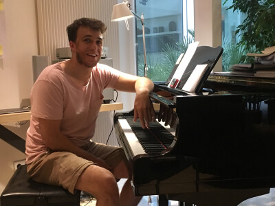 Daniel zoekt een Studio in Den Haag