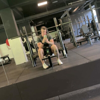 joey zoekt een Kamer / Appartement / Huurwoning in Den Haag