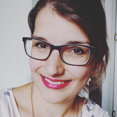 Colinda zoekt een Kamer / Studio / Appartement in Den Haag