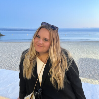 María zoekt een Kamer in Den Haag