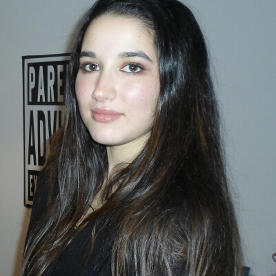 Louisa  zoekt een Kamer / Studio / Appartement / Huurwoning in Den Haag