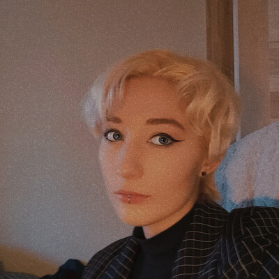 Katrina zoekt een Kamer / Studio in Den Haag