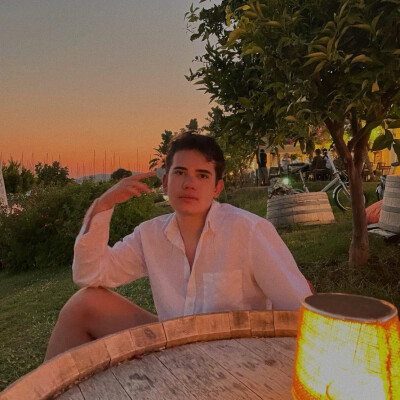 Arda zoekt een Kamer / Studio / Appartement / Huurwoning in Den Haag